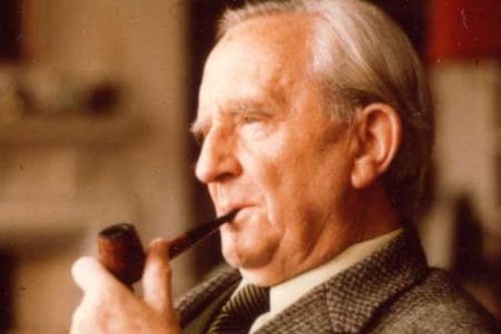 J.R.R. Tolkien, una vida dedicada a la fantasía